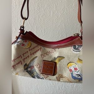 Vintage Dooney and Bourke purse